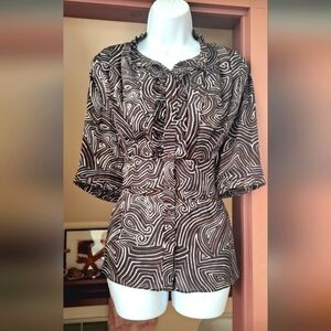 NWOT Violet & Claire Fitted Ruffle Tuxedo Blouse Banded Waist Frilly V-neck Gold